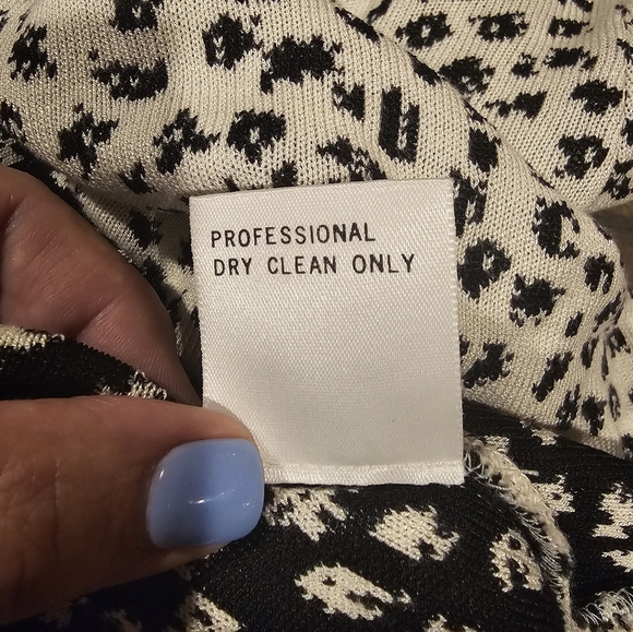 St. John Sport by Marie Gray Short Sleeve Sweater Black & White Size Large - Picture 6 of 7